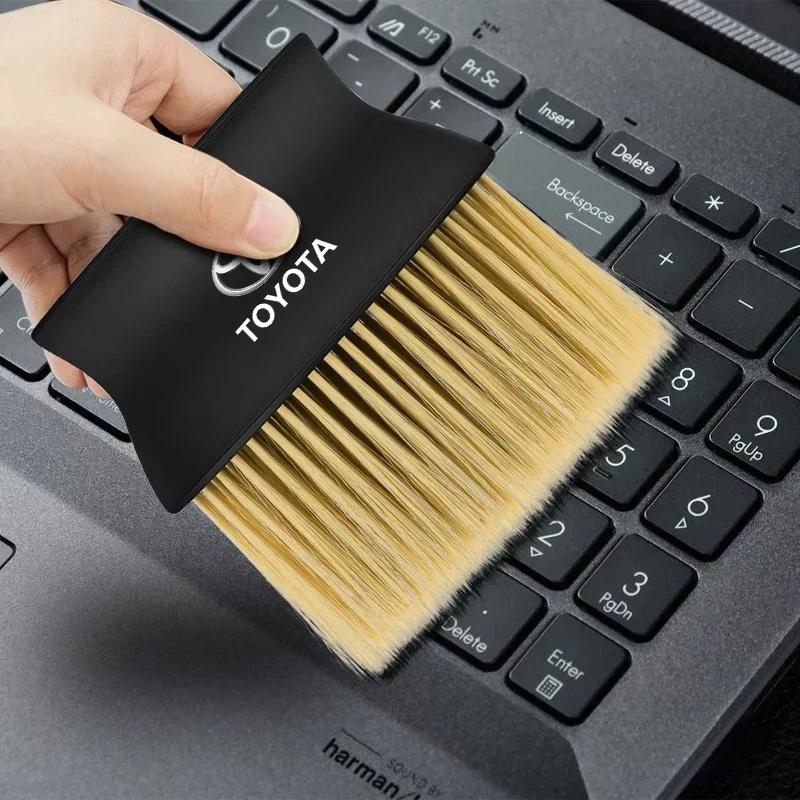 1Pcs Car Dedusting Brush Air Outlet Cleaning Brush Car Accessories For TRD Toyota Corolla Yaris Aygo GT86 Prius RAV4 Camry Auris