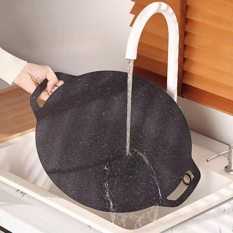 Maifan Stone Barbecue Grill Pan Korean NonStick BBQ Pot For Outdoor Grilling Family Gathering 2830323438cm 28CM