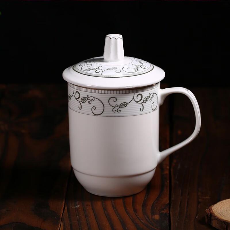 Moluo Na Tender Angel Ceramic Cup with Lid