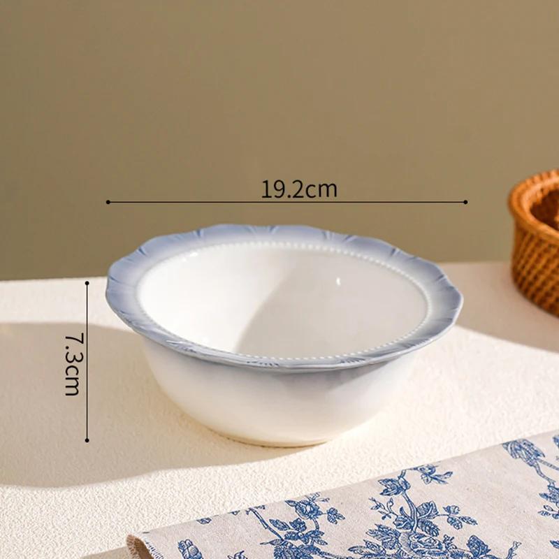 Relief-Speiseteller im französischen Stil Köstliche Gerichte Tiefer Suppenteller Exquisite Früchte Salat Keramikteller Blauer Rand Heim Geschirr