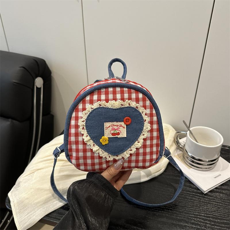 Xiaoxiangfeng Ins 2025 New Trendy Fashion Diamond Chain Bag Versatile Travel Women's Bag Mini Backpack