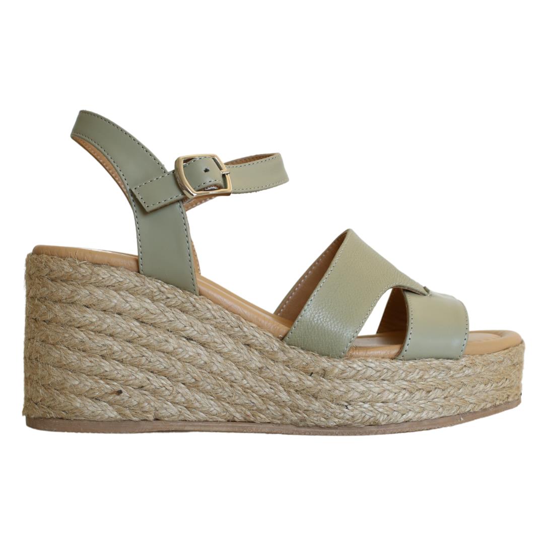 

Літні жіночі босоніжки з натуральної шкіри 37