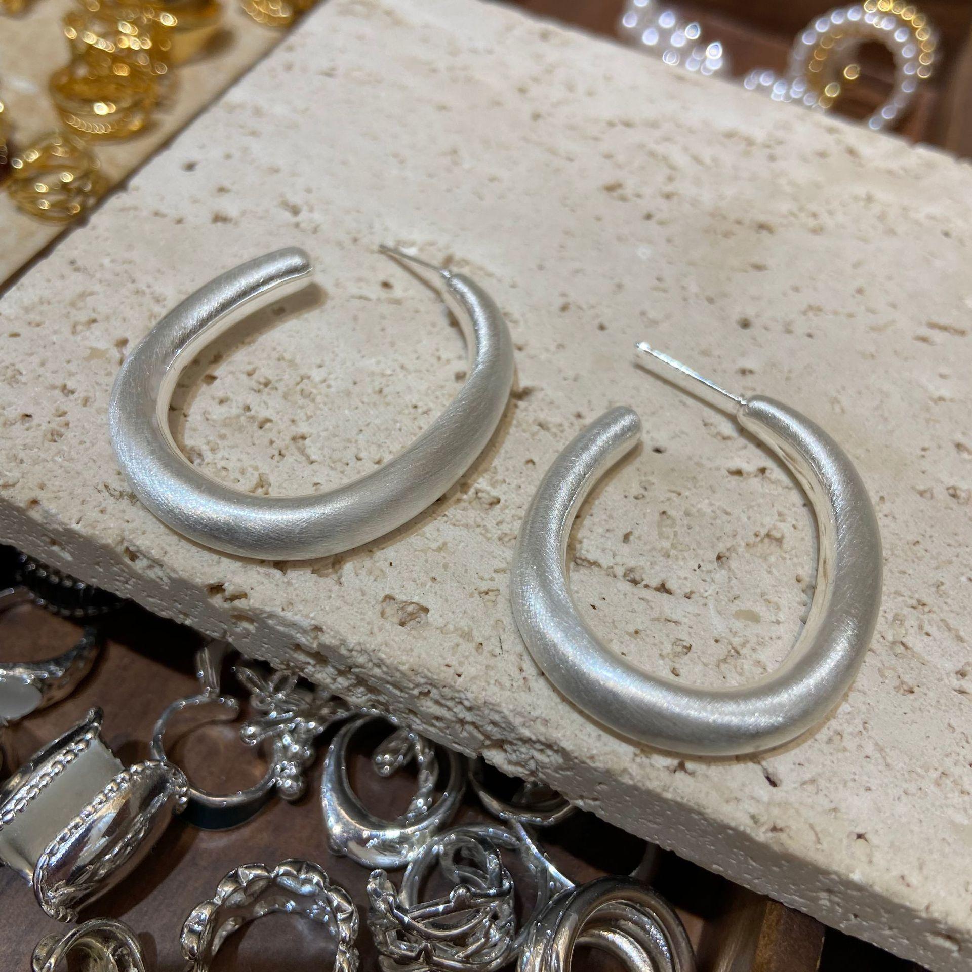 Round Exaggerated Personality Geometric Earrings Metal Brushed Cold Wind Earrings Fashion Niche Earrings Women