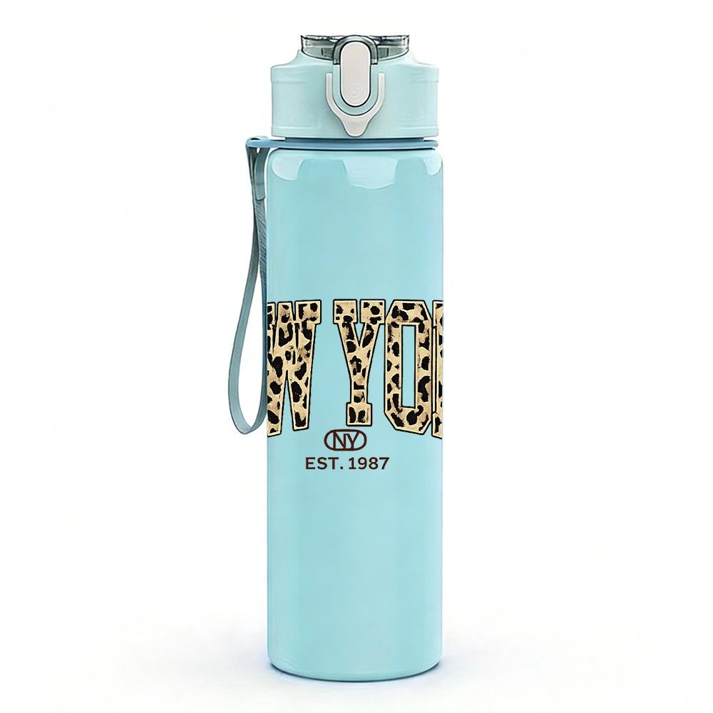 1 Stück New York City Retro Textdruck 750ml Farbe Kunststoff Sportwasserflasche Auslaufsicher Klappdeckel mit Strohhalm Geeignet für Sport Büro Zuhause