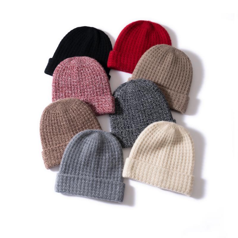 Solid Color Checkered Texture 100% Cashmere Knitted Cap Unisex Warm Winter Cap Fashionable Headscarf Style for Men And Women