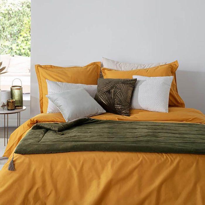 Edredon velours et pompons 80 x 180 cm Kaki