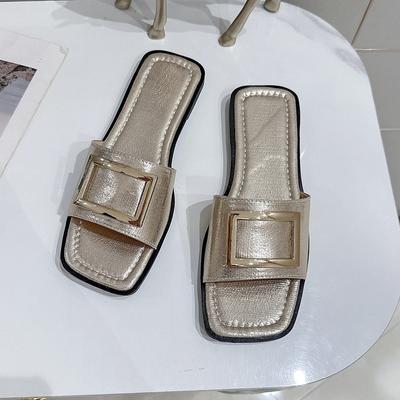 Mode La nouvelle version coréenne des pantoufles plates pour femmes porte des sandales Fairy Wind Seaside à bout carré et des tongs à bout ouvert
