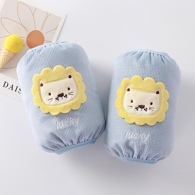 Children's Cartoon Anti-Stain Waffle Oversleeves - Autumn/Winter Down Jacket Cuffs