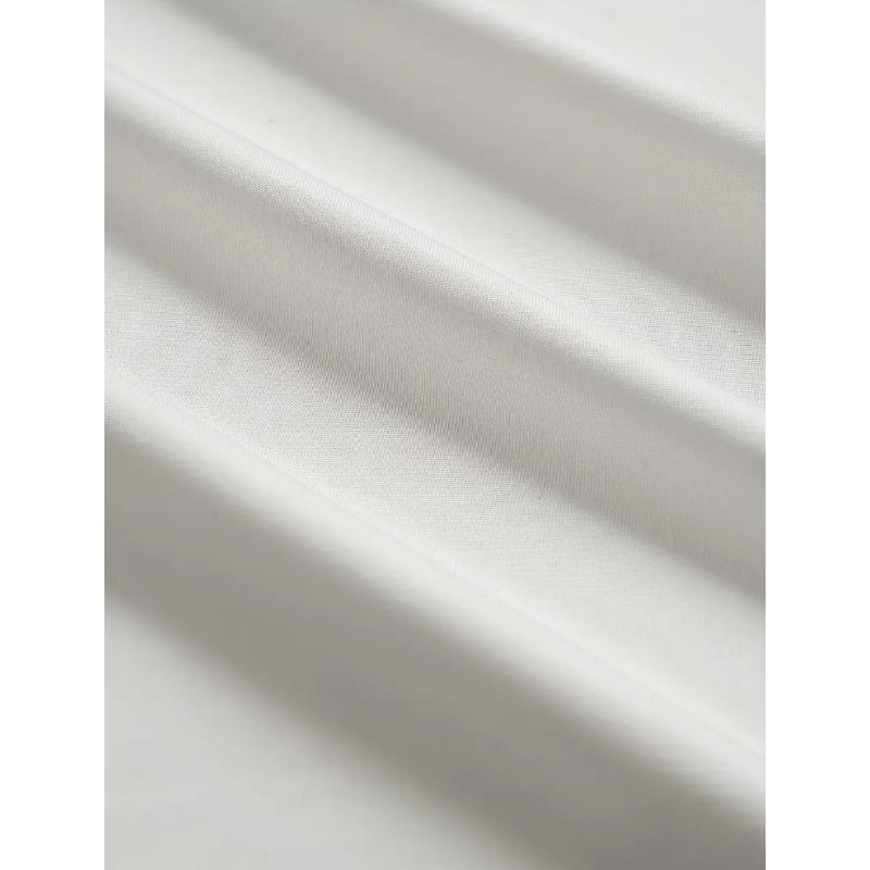 European Size Plus Size, Women's Plus Size White Leopard Print Pink Lips Graphic Tee - Crew Neck Short Sleeve T-Shirt