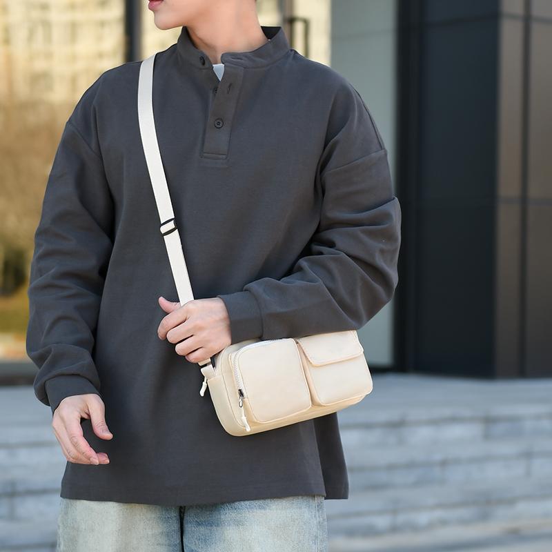 Nuova Borsa a Spalla da Uomo Leggera Tracolla Regolabile Borsa a Tracolla a Mani Libere Multitasche Unisex Borsa da Sotto Braccio Uso Quotidiano