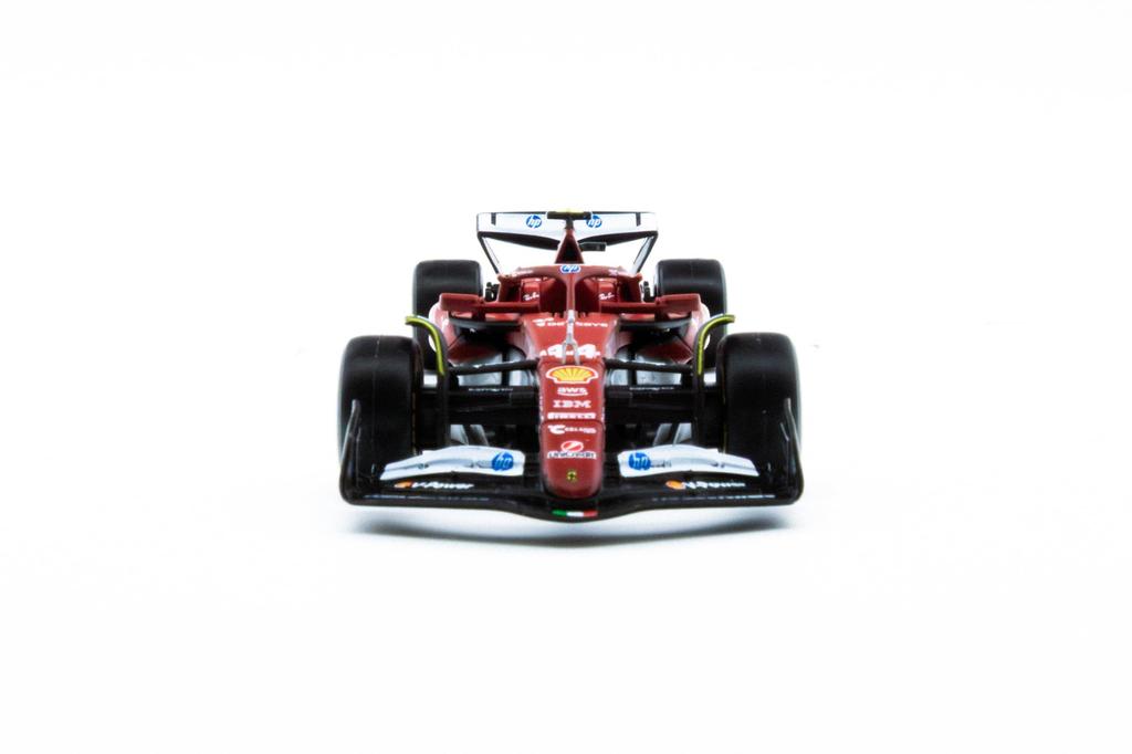 Bburago 2025 Model F1 Scuderia Ferrari Lewis Hamilton 2025 Seasonal Car Race Sports Car Miniature Diecast Car Finished Product 1/43 #44 / 18-36853