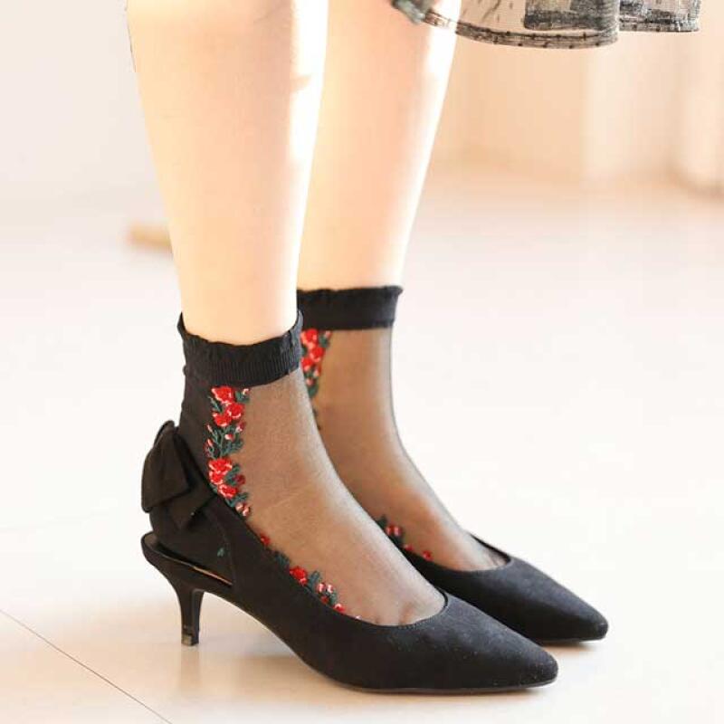 SSRU039_Flower Line Long Neck See-Through Socks white