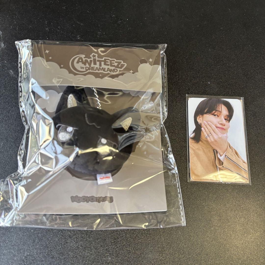 

[USED] ATEEZ Wooyoung DREAMLAND Mini Face Key Ring