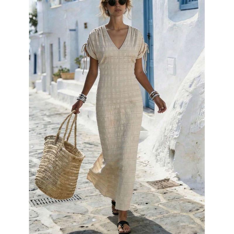 Europe, America 2026 summer new design sense niche V-neck beach vacation fashion dress women S