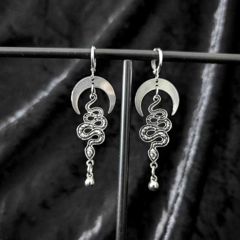 Vintage Gothic Court Tassel Dangle Earrings Silver Color Goth Punk Aesthetic Fashion Jewelry Accessory