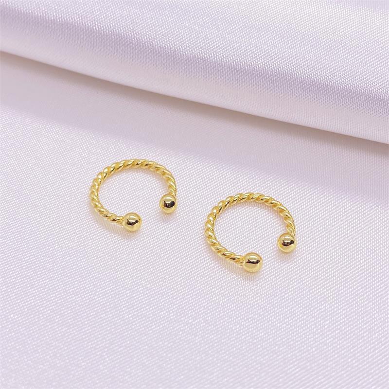 

Korean Version of Hip-hop Trend Ear Bone Clip Women s Ear Buckle Twist Personality No Ear Piercing Ear Clip Temperament Stud Earrings Jewelry