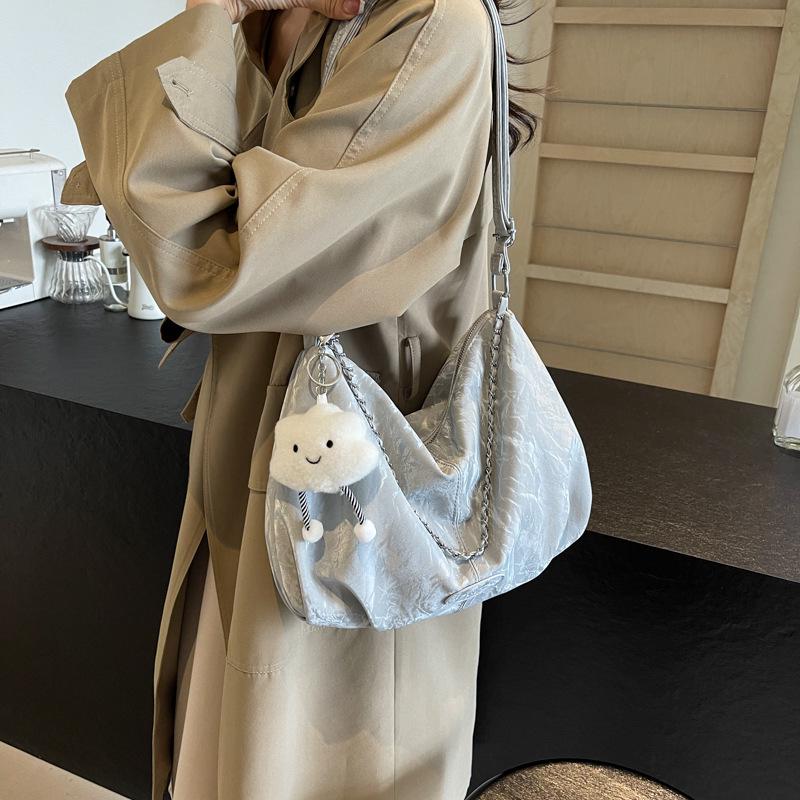 Urban Minimalist Large-Capacity Commuter Shoulder Bag for College Students - High-Quality Crossbody Bag