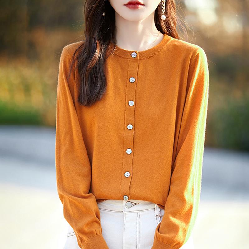 Leichte Strickjacke für Damen aus 50 % Wolle und 50 % Maulbeerseide – vielseitige Strickware für 4 Jahreszeiten für ganzjährigen Komfort und Stil