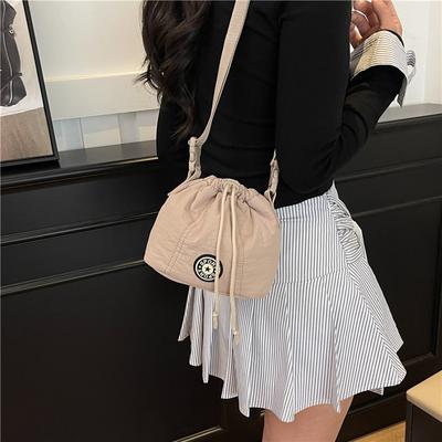 Fashion Trend Casual Simple Texture Bucket Bag 2025 Summer New Foreign Style Women Personality Shoulder Messenger Bag