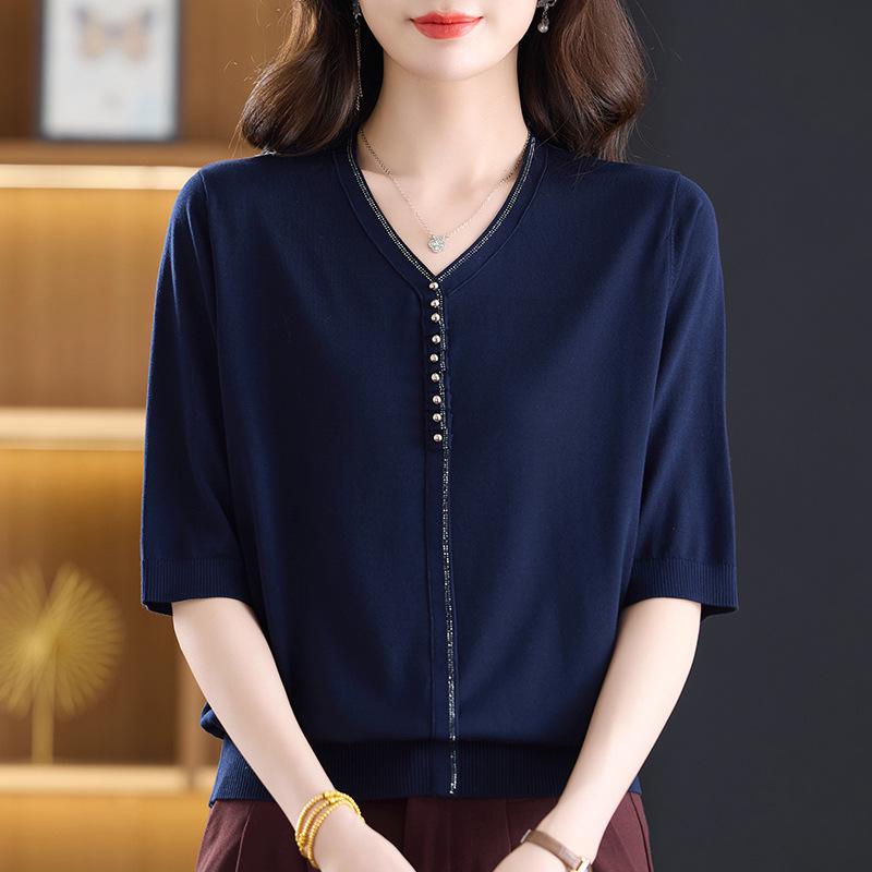 New Style V-Neck Knit Top for Middle-aged & Elderly Women - Lightweight, Loose-Fitting Spring/Summer T-Shirt