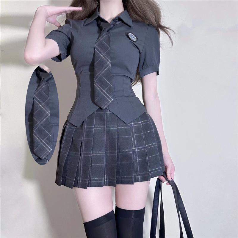 

Женская приталенная плиссированная талия JK рубашка с коротким рукавом - Универсальный летний топ