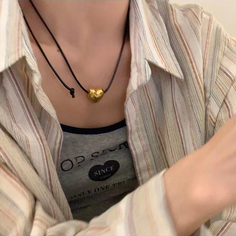 Korean Vintage Metal Heart Leather Necklace for Women - Versatile, Trendy Choker Chain