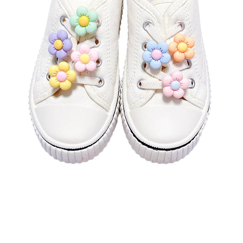 Hyuna Flower Sneaker Shoelace Buckle - Decorative Shoe Accessory for White Sneakers