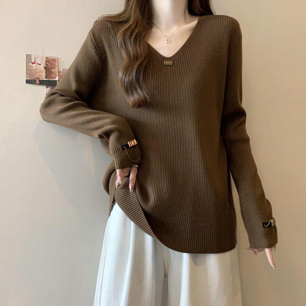 Women's Plus Size Ribbed V-Neck Long Sleeve T-shirt - Slimming, Loose Fit, Thickened for Warmth, Ideal for Autumn and Winter.