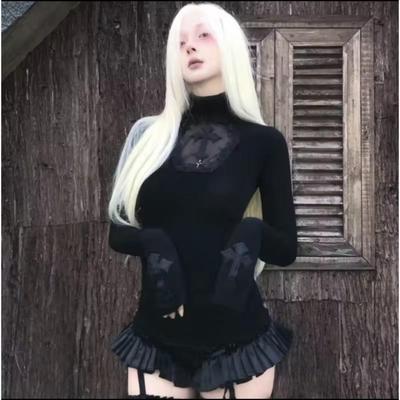 2KWEIRD Balıkçı Yaka Üst Y2k Giyim Siyah Gotik Haç Oyuk Zayıflatıcı Alt Tişört Kadınlar için Uzun Kollu Seksi Tişört Kız Üstleri
