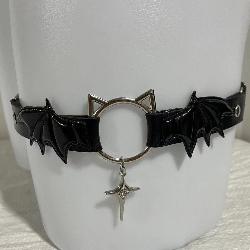 Gotyckie Skrzydła Diabła Łapa Kota Wisiorek Skórzana Podwiązka Pasek na Udo