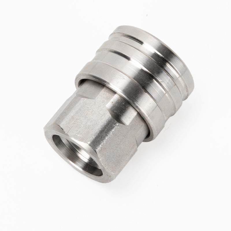 M14 Female Thread High-Pressure Car Wash Water Gun with 1/4 Quick Connector for Foam Cannon.