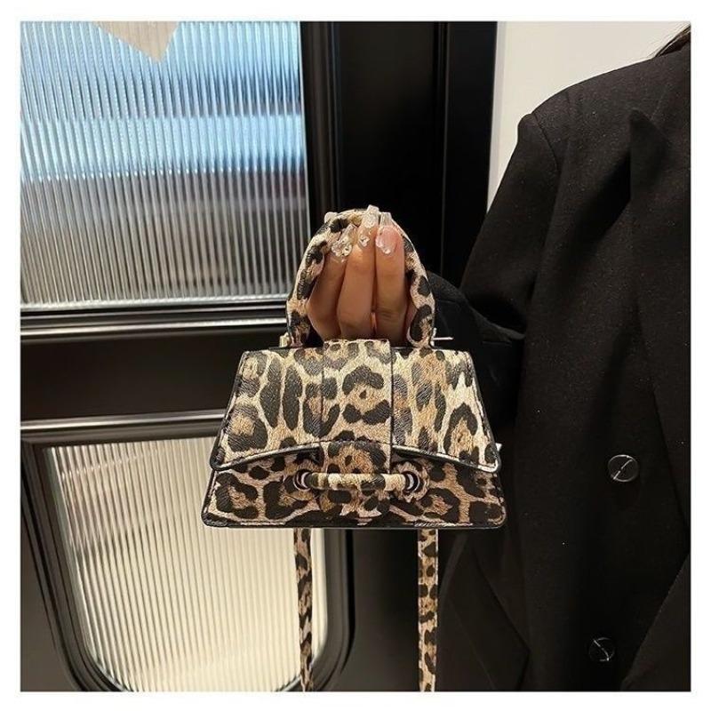Mini Leopard Print New European and American Retro Fashion Casual Portable Shoulder Small Square Bag Personalized Foreign Style Female A