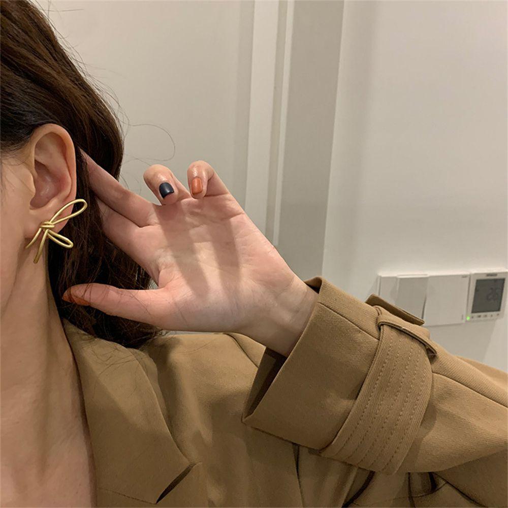 

Ювелирные изделия Сладкое Ретро Простота Мода Серьги-гвоздики Серьги-банты Ушные капли