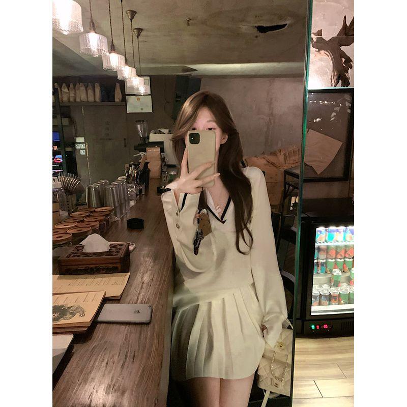 

Kumikumi Sweet Style V-neck Contrast Color Long sleeve Knit Women Autumn Slimming Pleated Skirt Skirt Two-piece Set Confession balloon overskirt One size