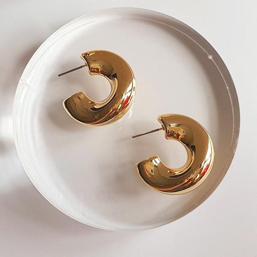 Women's Daily Accessory: A Good Day Ring Earrings