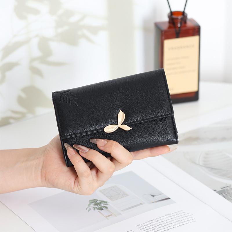 

Женский кошелек среднего размера 2025: Кошелек для монет и визитница с вышивкой листьев и цветов большой вместимости чёрный