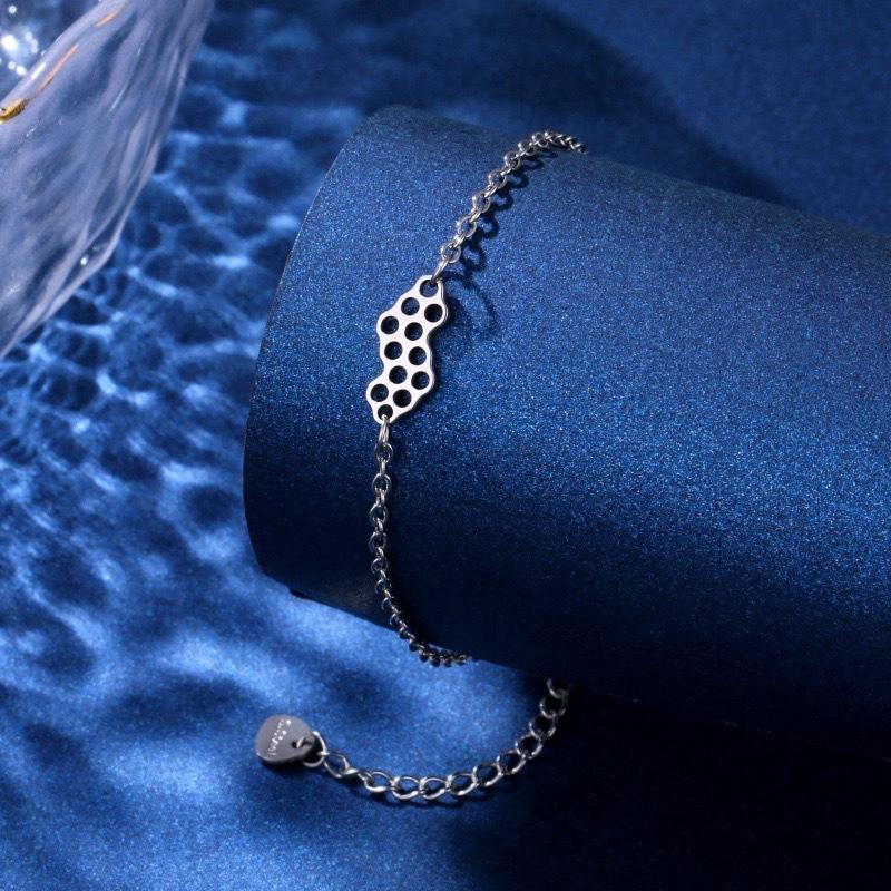 

[Smooth Hip Hop Bracelet Creative Trendy Jewelry Bracelet for Women]