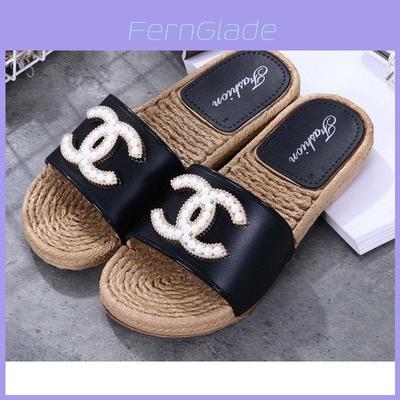 Încălțăminte pentru femei – Sandale