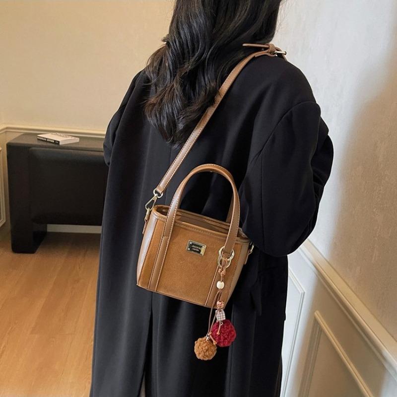 Suede Bag Women's Autumn and Winter New Niche Matte Retro Messenger Bag Bucket Bag