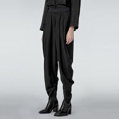 Alt giyim (Kadın) – Pantalon ve Kapriler