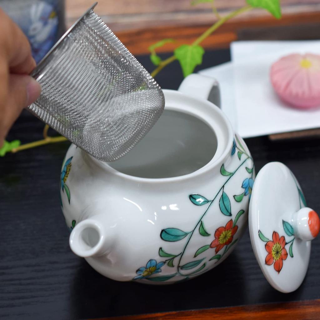 Waza No Kura Stylish Japanese Tableware Kutani Ware Teapot with Floral Arabesque Design and Tea Strainer Ceramic Brand Made In Japan Perfect for