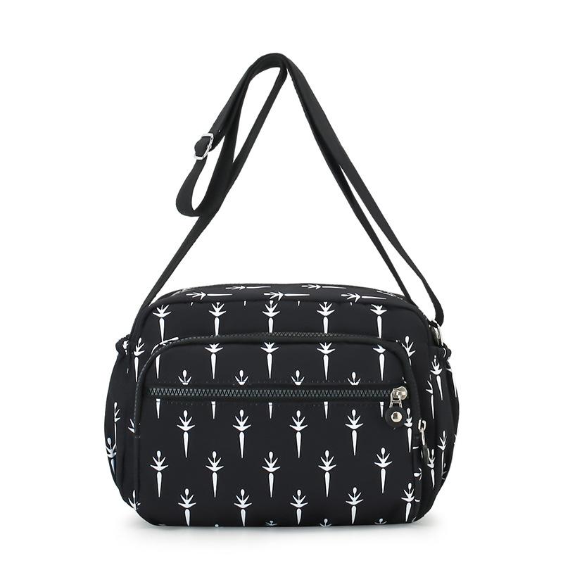 Women's Bag New Korean Version of Ladies' Cross Body Bag Multi Layer Large Capacity Cross Body Bag for Middle Aged Mothers.