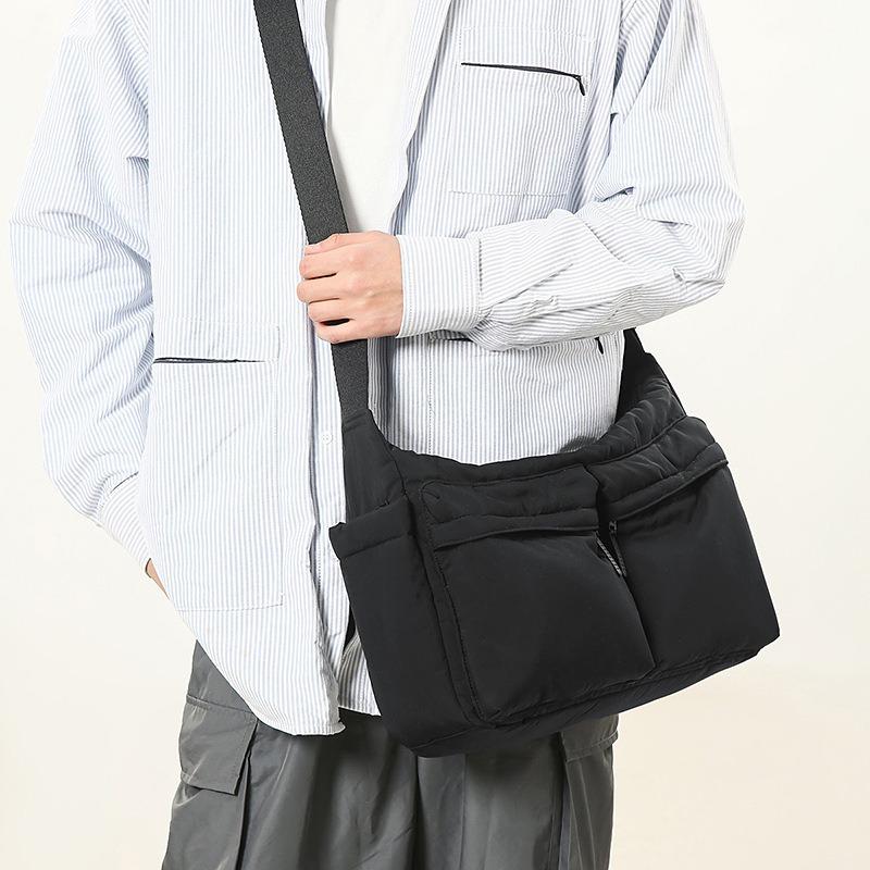 Lässige Umhängetaschen für Zuhause Herren- und Damen-Wasserdichte Multifunktionale Messenger Bags Leichte Pendler-Messenger Bags