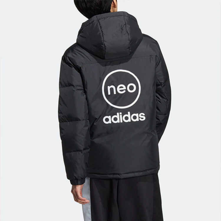 adidas Neo Essential Jacke mit Logo-Aufdruck auf der Rückseite und Kapuze mit Reißverschluss, Unisex-Oberbekleidung, Schwarz, HN0709