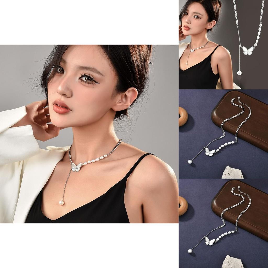 Chic Butterfly Charm Necklace In Mixed Materials Perfect For Fashionable Women