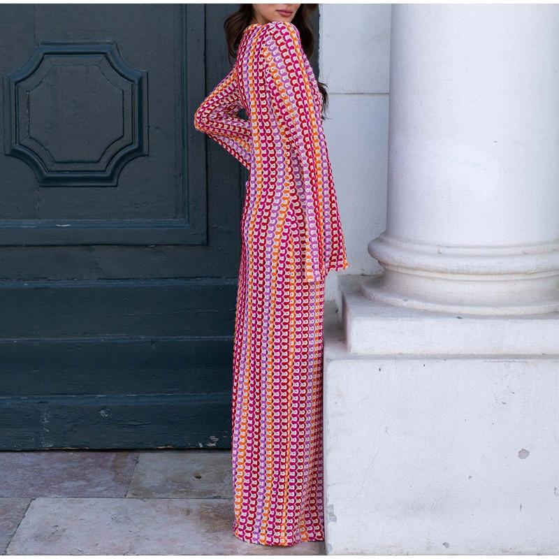 Лоскутное Женское Трикотажное Платье с Глубоким V-образным Вырезом — фото 15