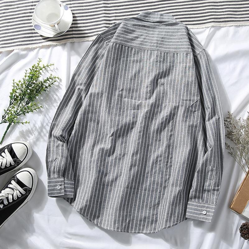 Men's Loose Long-sleeved Striped Casual Jacket Shirt.