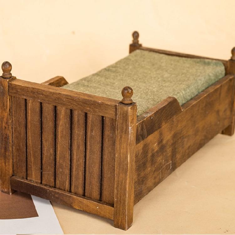 Modern Style 1:12 Scale Dollhouses Bedroom Furniture Set Wooden Toy Bed With Cotton Padded Pillow For Model Displays