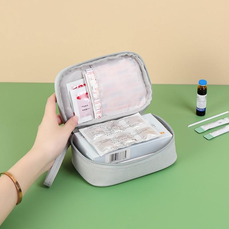 2Pcs First Aids Kits for Office Outdoor Travel Size Survival Kits Small Medicine Bag Empty First Aids Bag Emergency Kits
