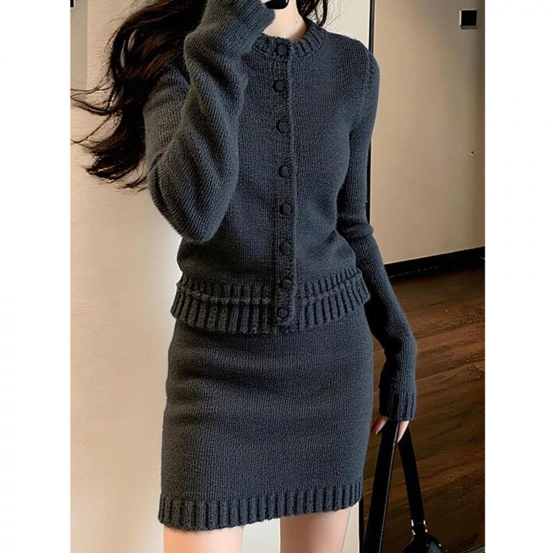 2026 Korean Retro Slim-Fit Knit Cardigan & Hip-Hugging Skirt Set Large темно-серого